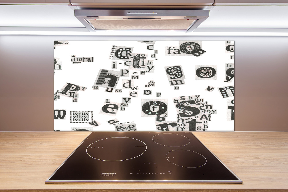 Panel do kuchni Litery z gazety