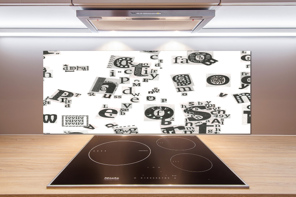Panel do kuchni Litery z gazety