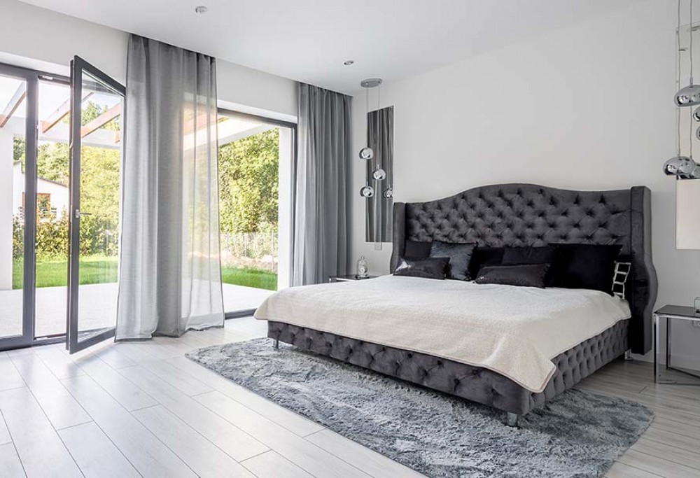 sypialnia w stylu glamour
